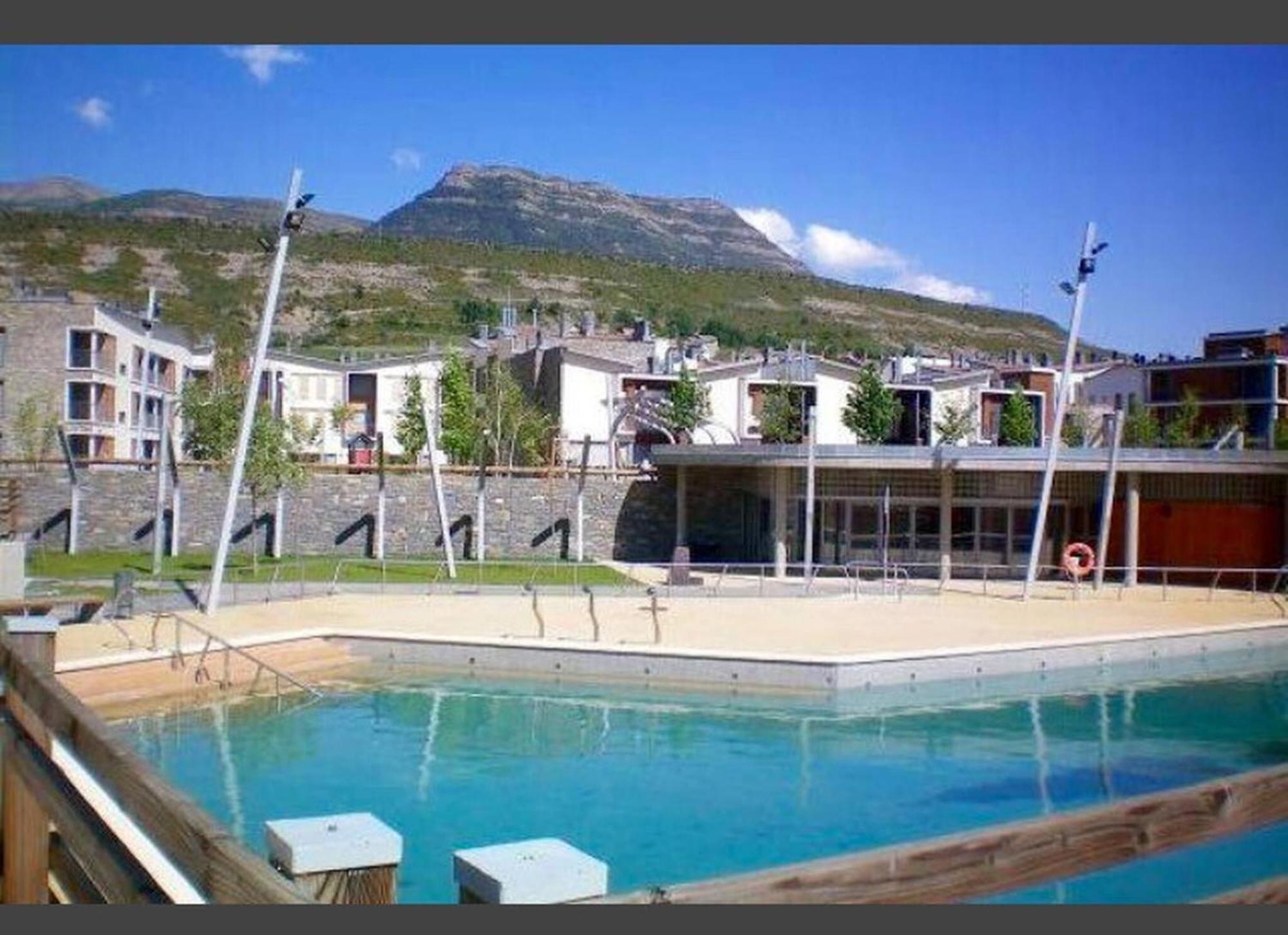 Coqueto Apto Con Vistas En Las Margas Golf N001 Sabiñánigo Dış mekan fotoğraf